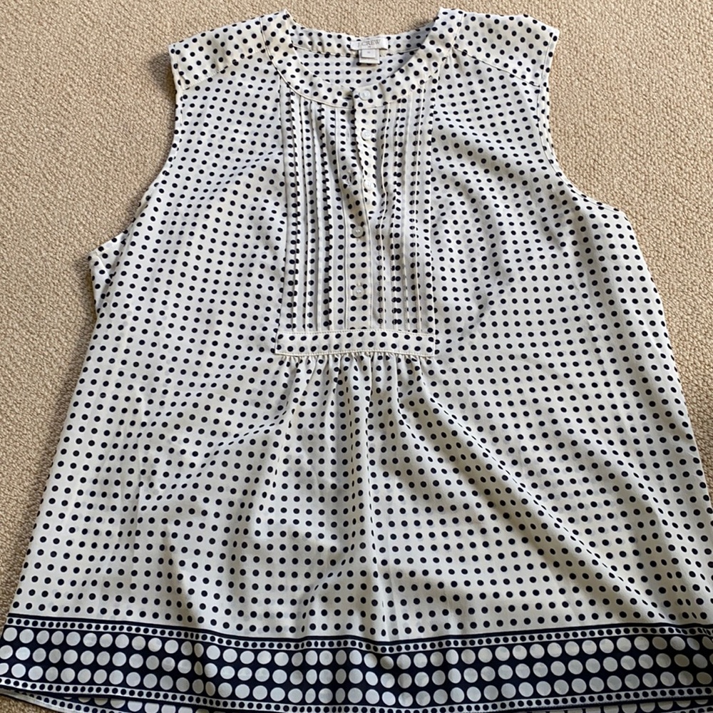 J Crew navy/ivory sleeveless polka dot blouse EUC